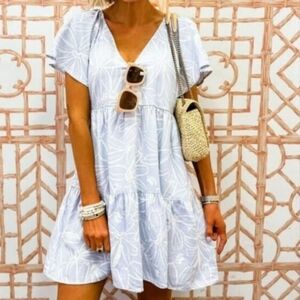 Universal Thread Light Blue  White Floral V-Neck Tiered Dress Large